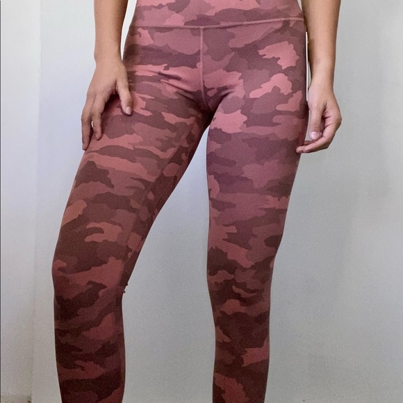 Lululemon Align leggings 28” - Picture 3 of 4